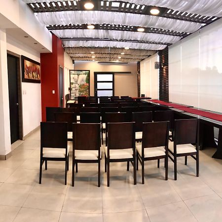 Hotel Santiago De Compostella Suites Куэнка Экстерьер фото