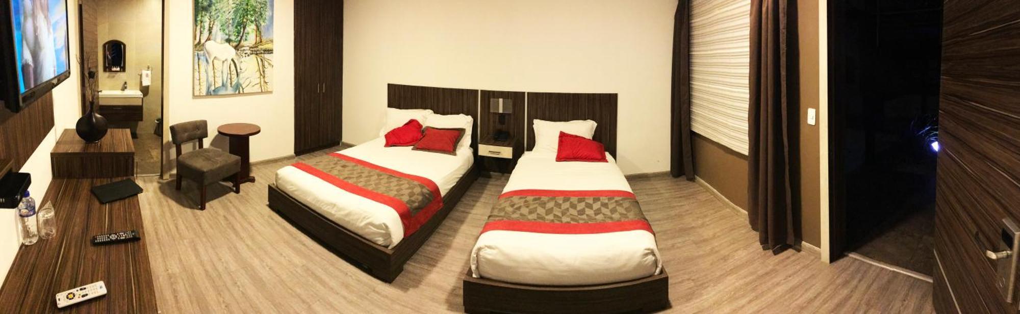 Hotel Santiago De Compostella Suites Куэнка Экстерьер фото