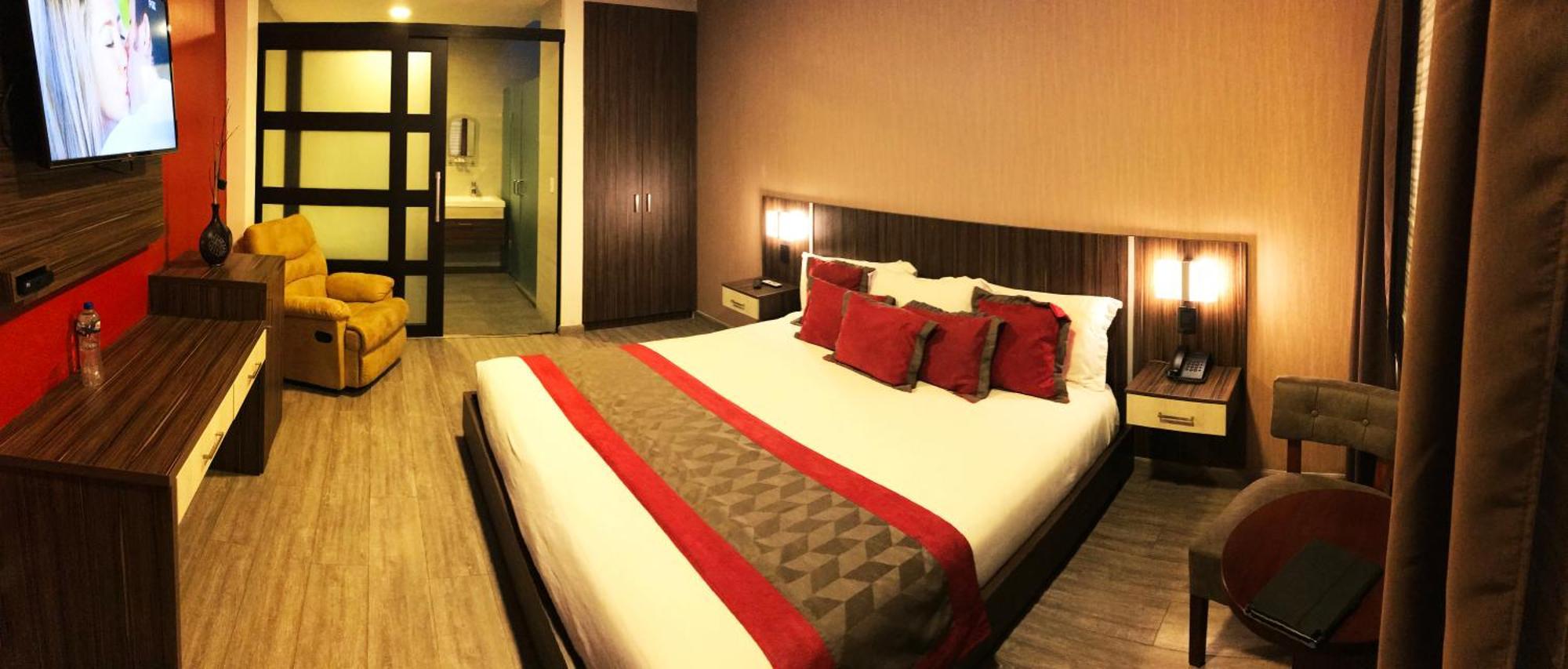 Hotel Santiago De Compostella Suites Куэнка Экстерьер фото