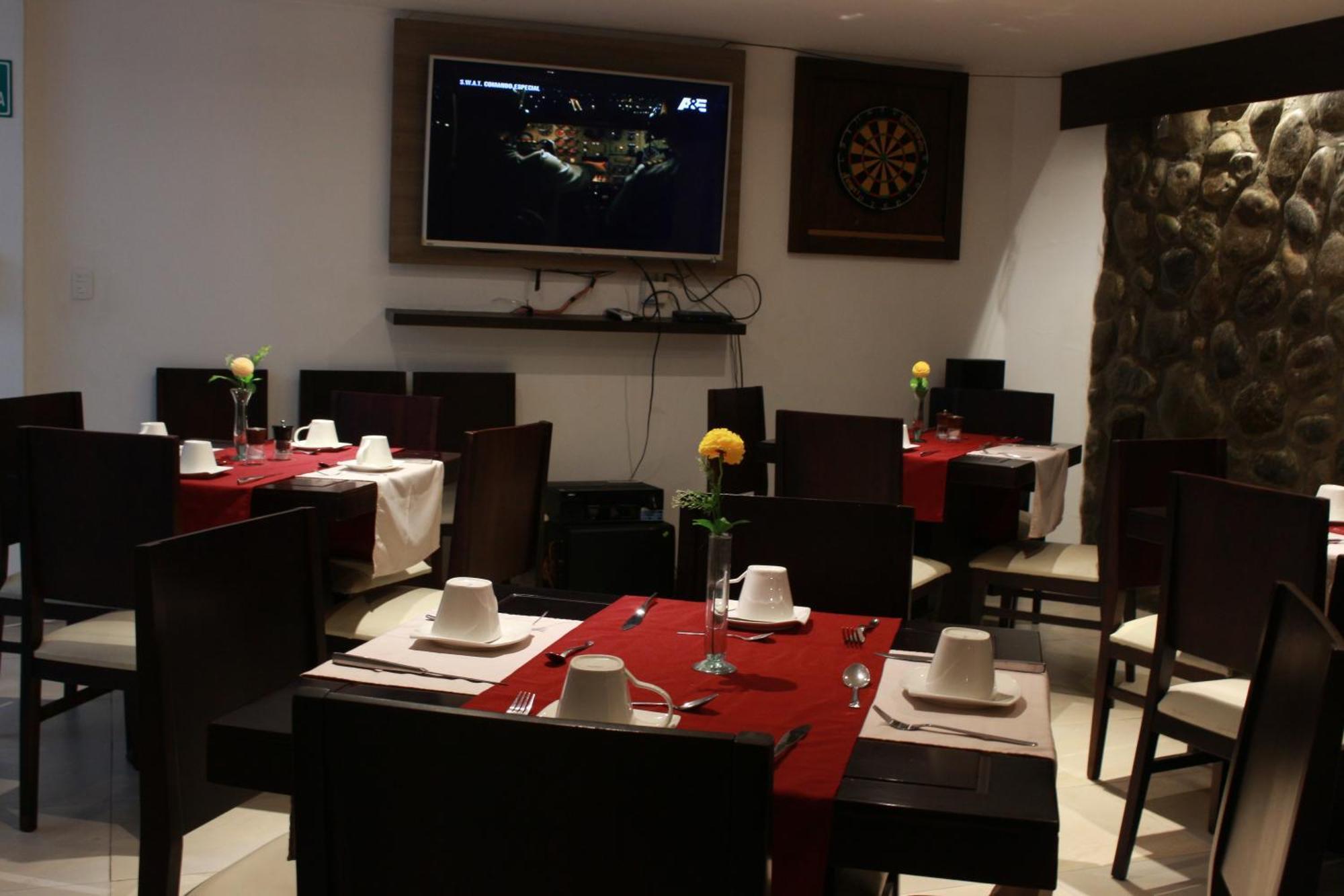 Hotel Santiago De Compostella Suites Куэнка Экстерьер фото