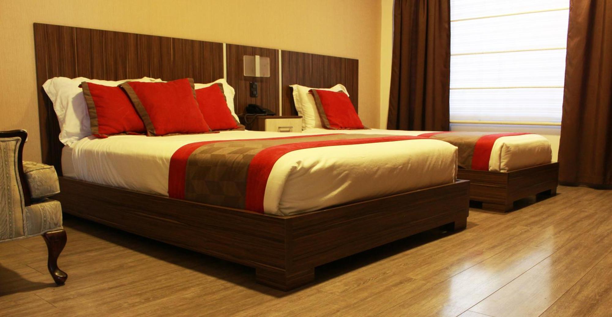 Hotel Santiago De Compostella Suites Куэнка Экстерьер фото