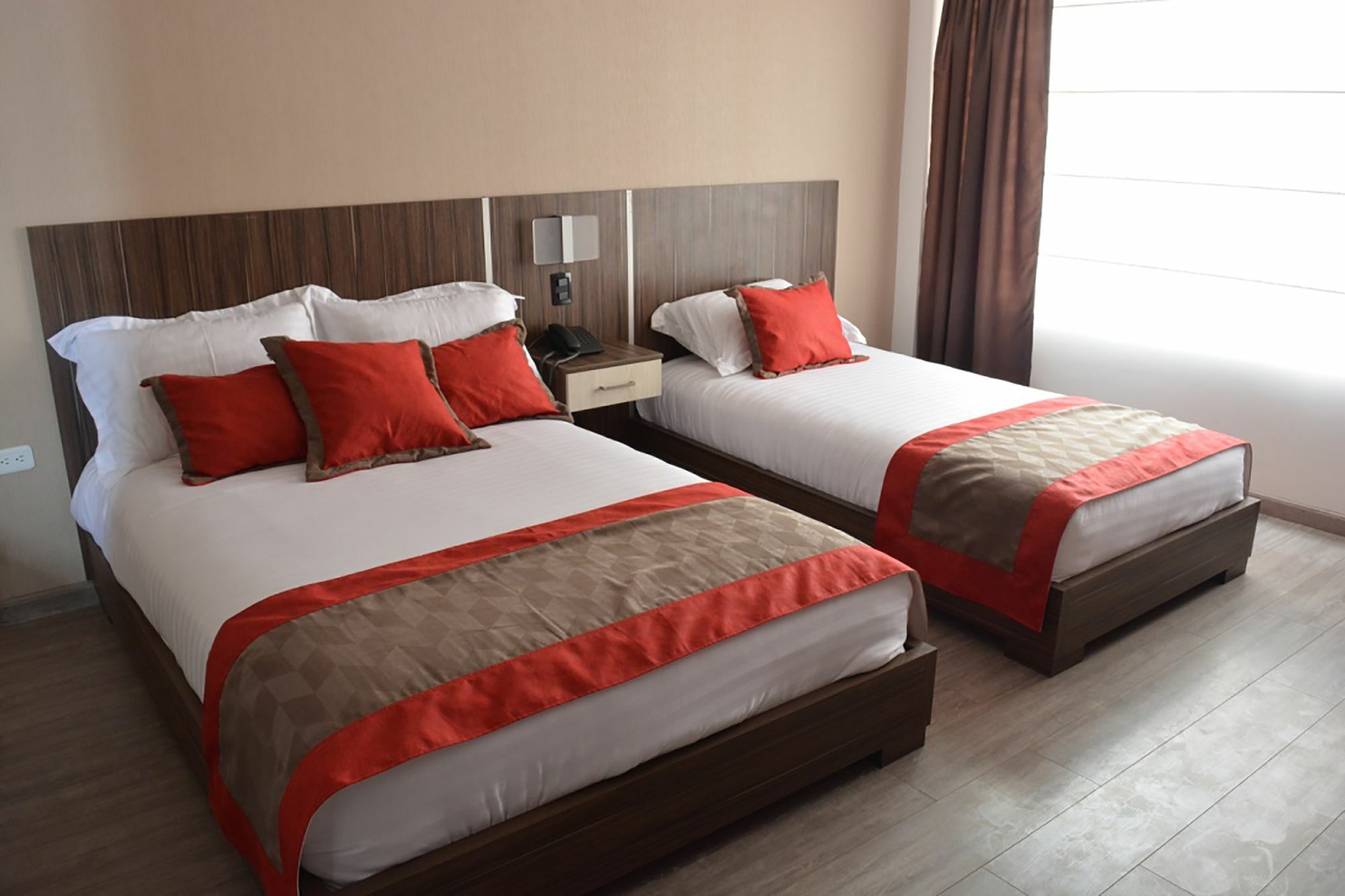 Hotel Santiago De Compostella Suites Куэнка Экстерьер фото